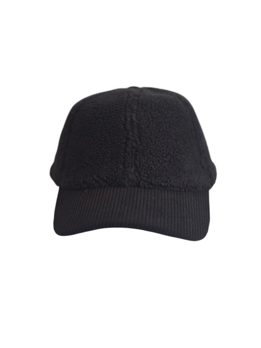 Schwarze Mütze aus Teddy-/Rippstoff