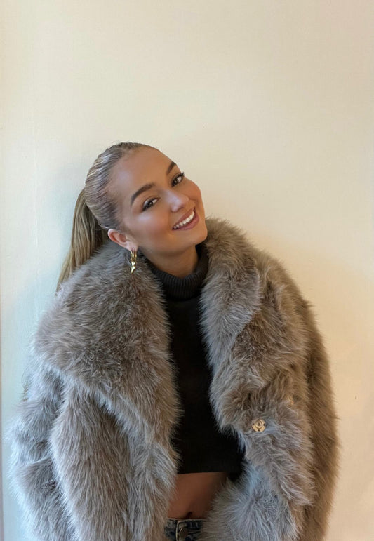 Faux Fur Jacket Taupe – Elegantie & Comfort