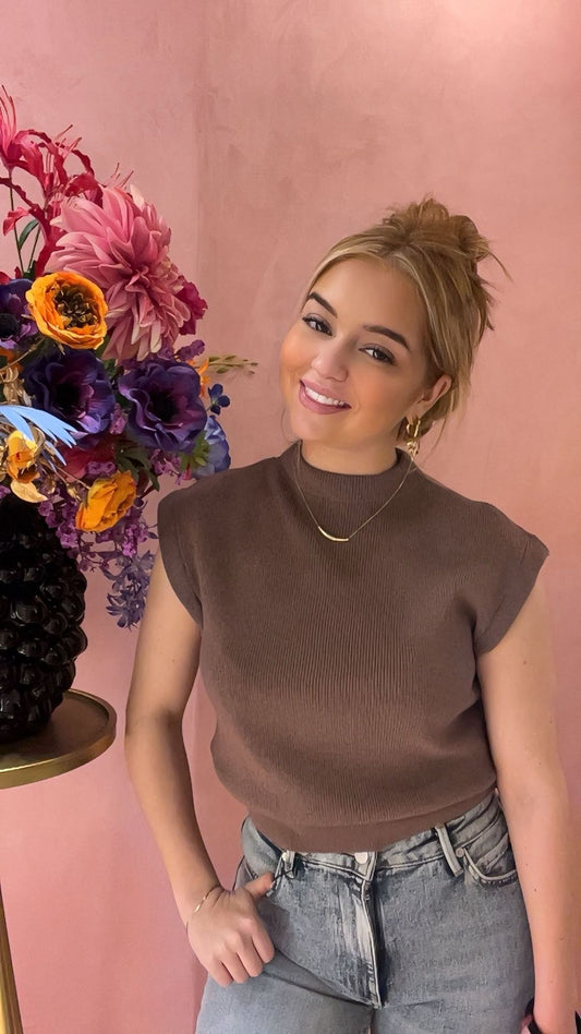 Chic & Effortless – De Perfecte Bruine Knit Top