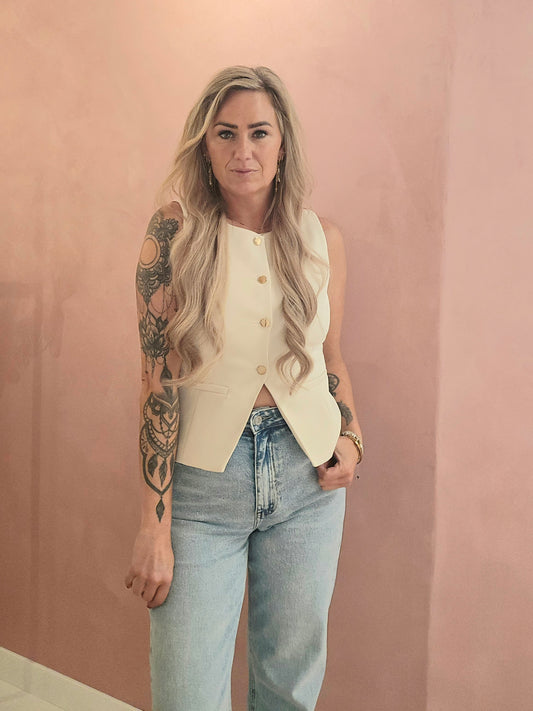 Beige Gilet met Gouden Knopen – Slim Fit