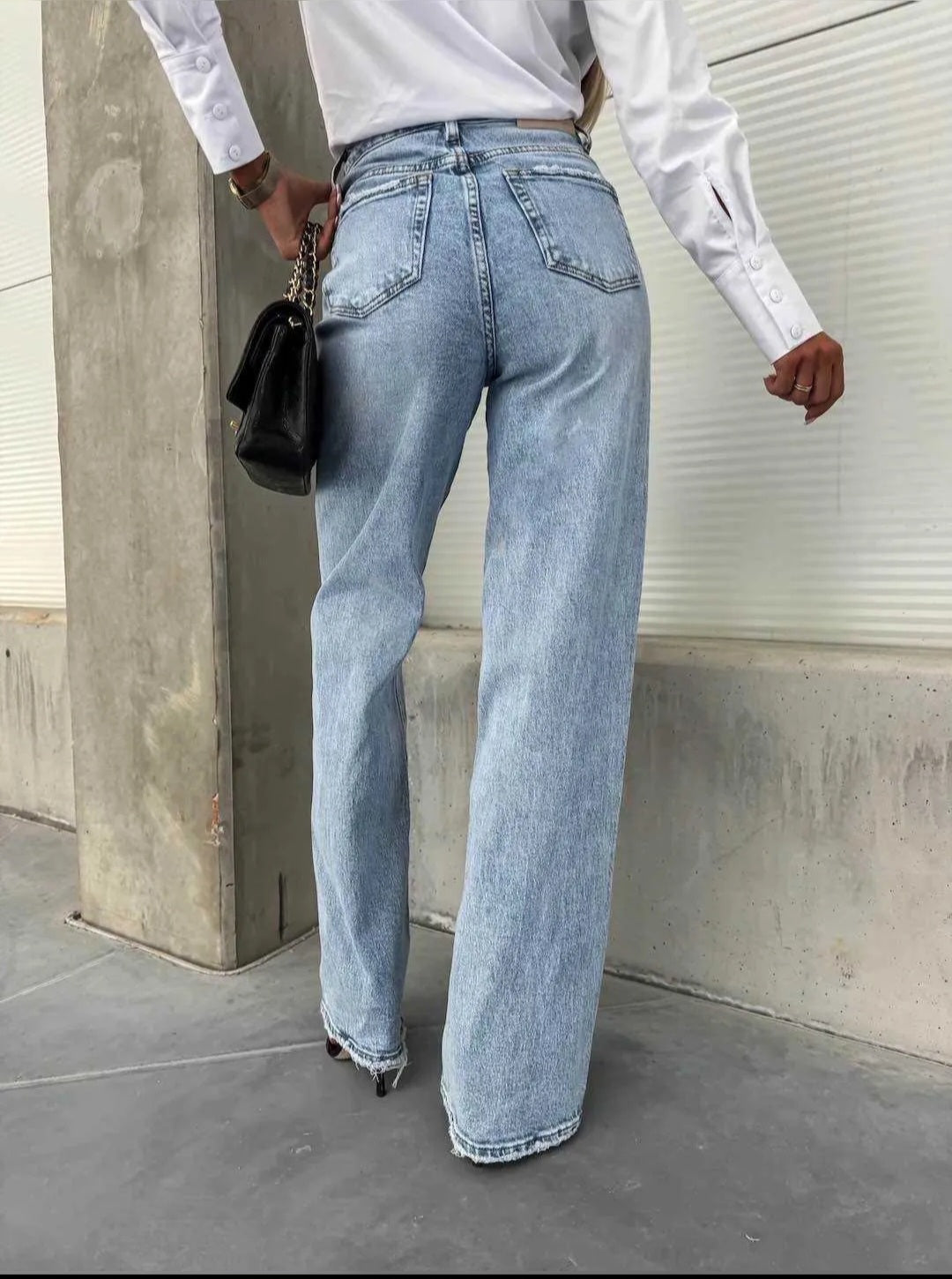 Schlagjeans mit hoher Taille – Queen Hearts