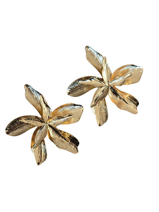 Oorbellen statement flower