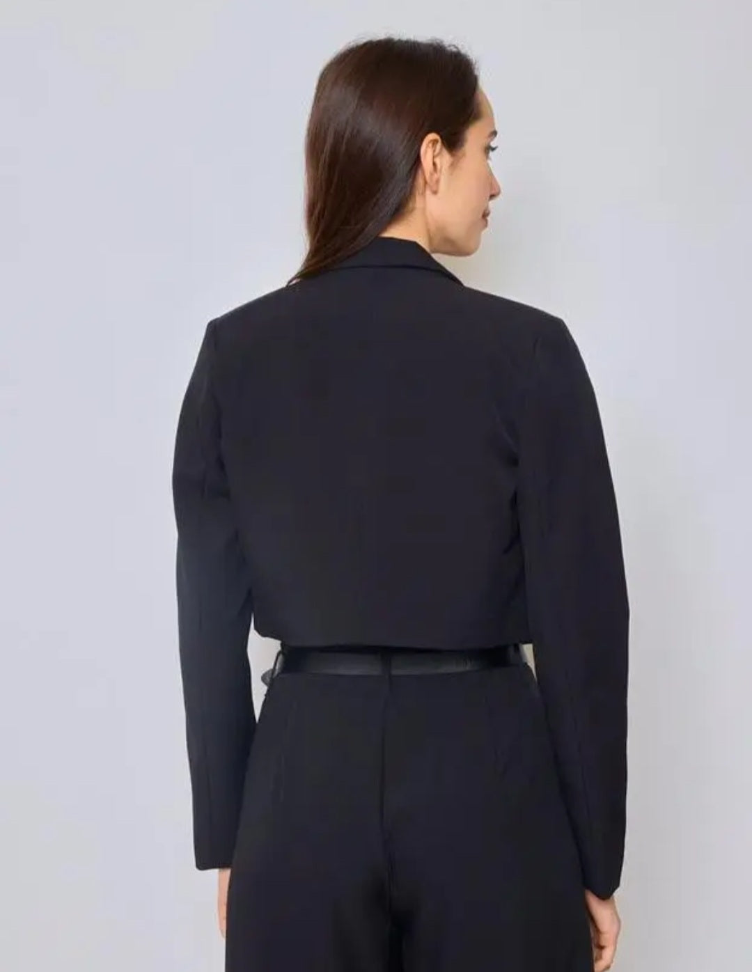 Dames Blazer – Kort Model – Zwart | Elegant & Modern