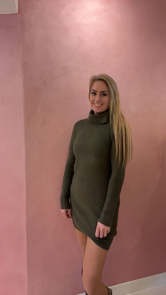 Gebreide Col Jurk – Comfort & Stijl in Één