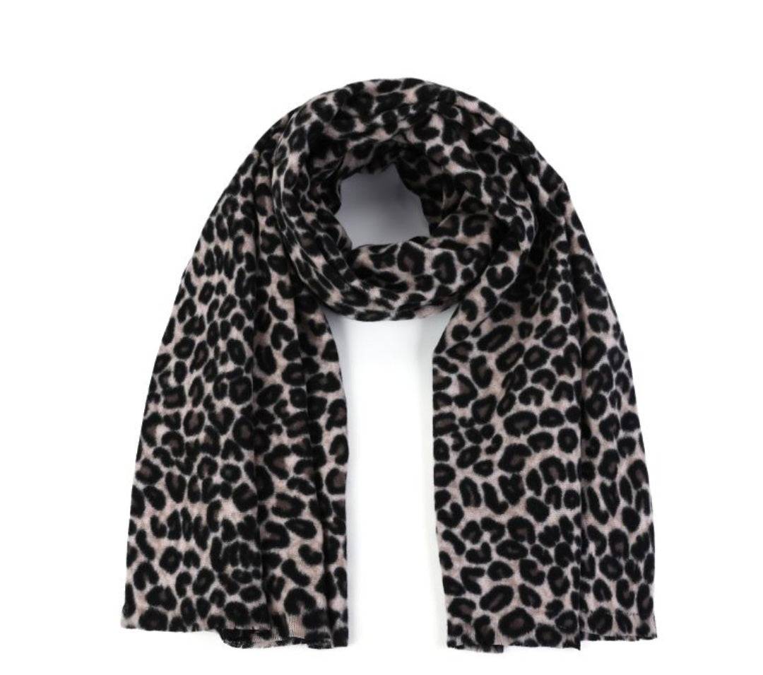 Sjaal – Soft Leopard Chic