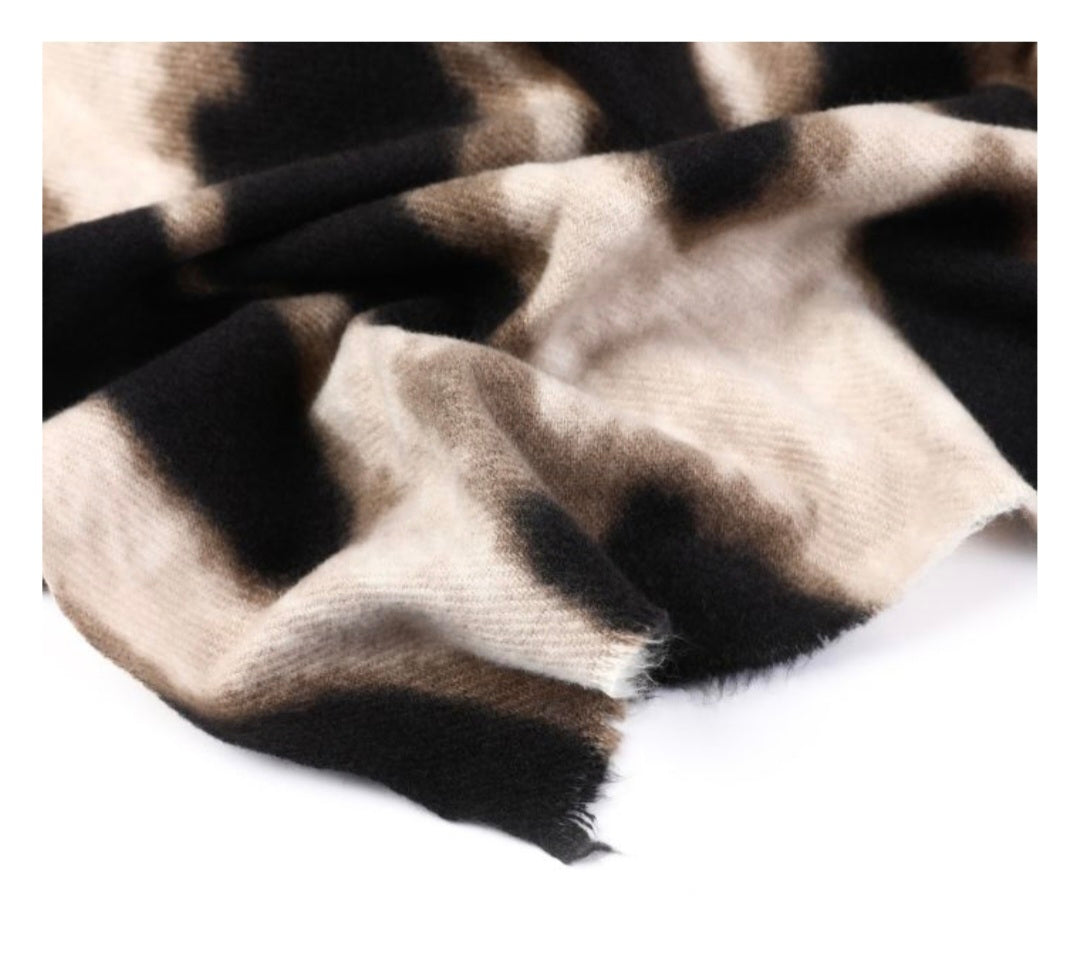 Statement Sjaal – Wild Elegance