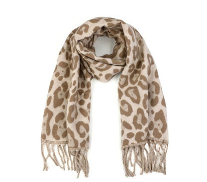 Sjaal – Beige Leopard Elegance
