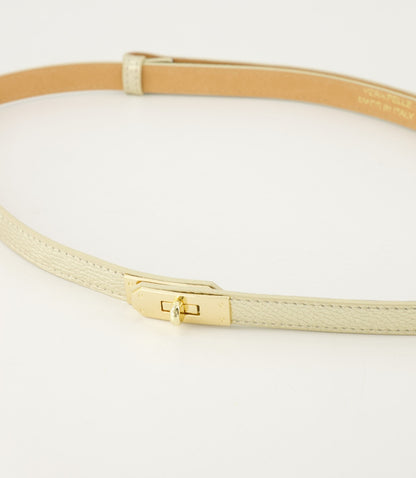 Leren riem met goudkleurige sluiting – elegant & tijdloos