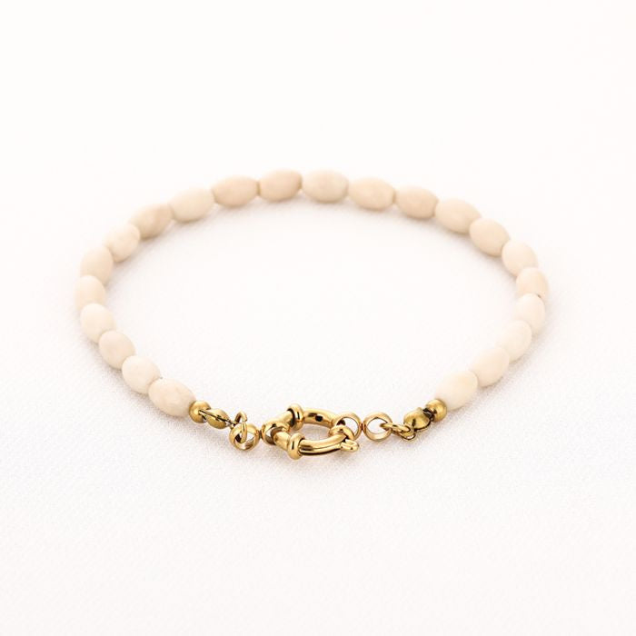 Elegante kralenarmband met goudkleurige sluiting – 19 cm